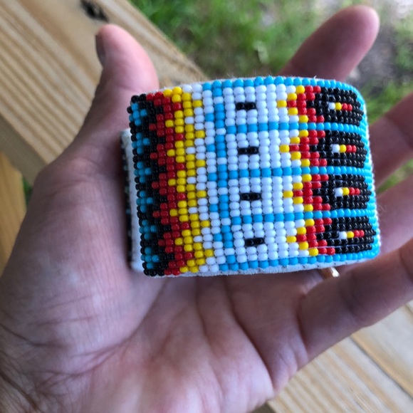 ❌SOLD❌Native American Beaded Bracelet - Picture 3 of 9